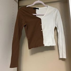 Size small half brown half white